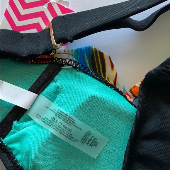 Bandeau Ruffle Flounce Halter Swim Top - Picture 3 of 4